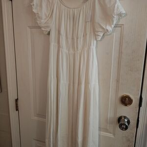 Elegant White Midi Dress